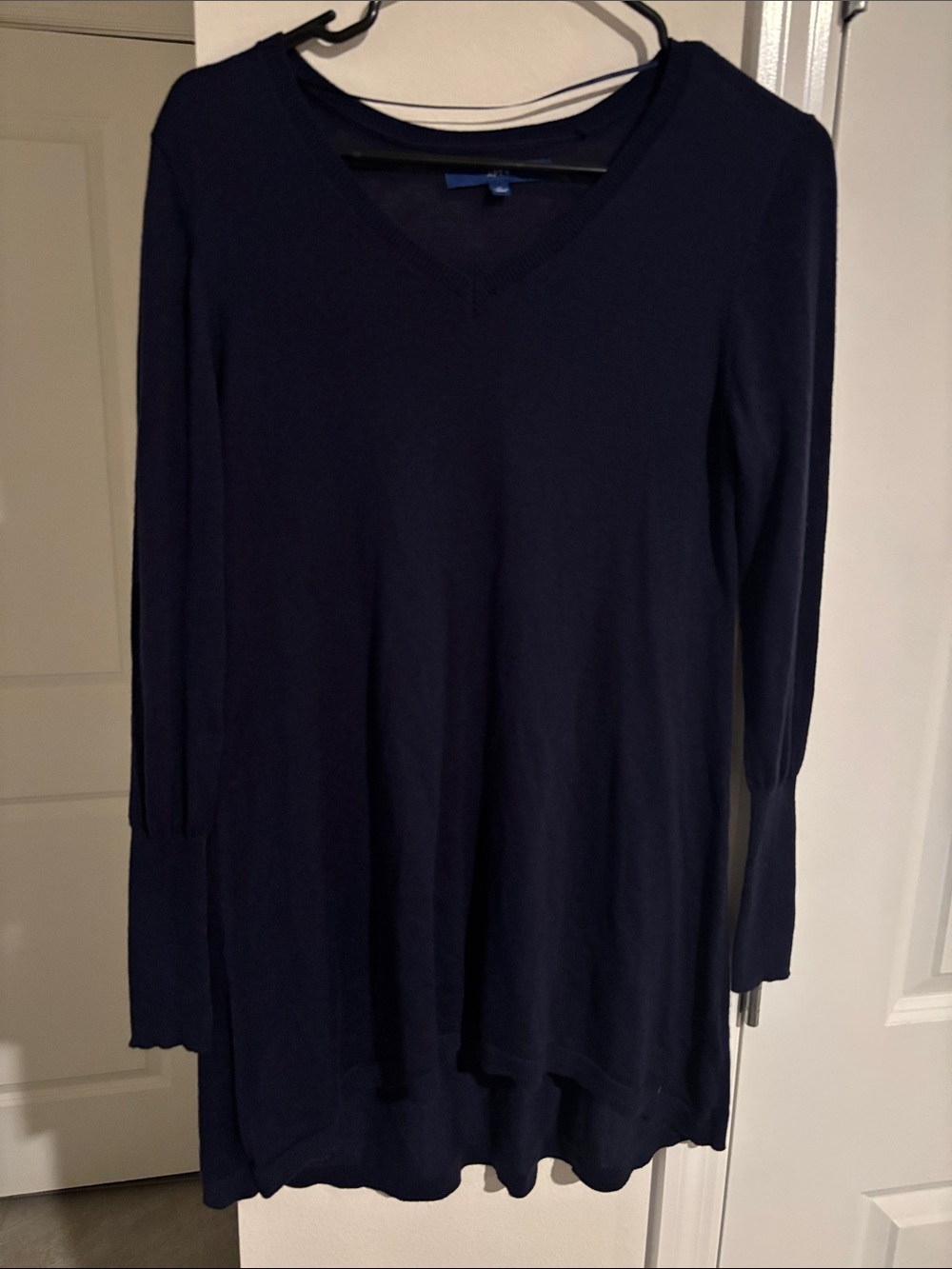 Apt. 9 Women's V-Neck Long Sleeve Tunic - Navy
